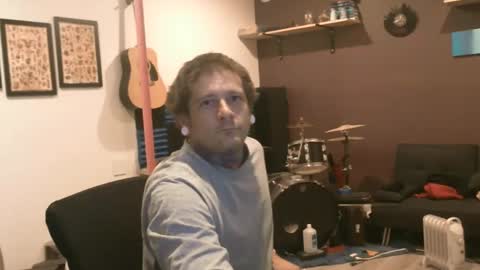 Snapshot of durfmanx chatting on 02.23.25 durfmanX online show from 02.23.25