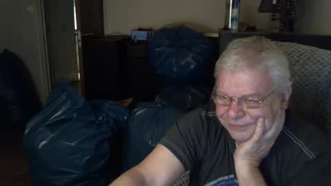 Snapshot of durk55 chatting on 03.03.25 durk55 online show from 03.03.25