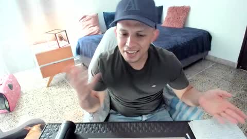 Snapshot of durojall chatting on 03.16.26 Hander online show from 03.16.26