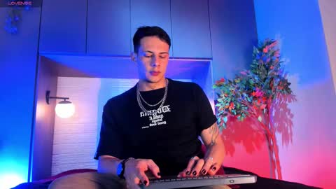 Dustin Sonne online show from 12.14.25