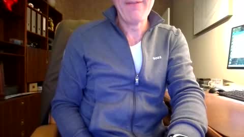 Submiisve Dutch online show from 10.05.25