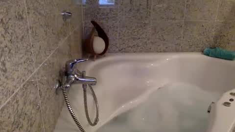 MorgenLatte83 Rene online show from 12.20.24