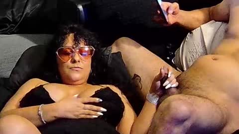 Snapshot of dvspapi chatting on 10.26.25 Delilah  Papi online show from 10.26.25