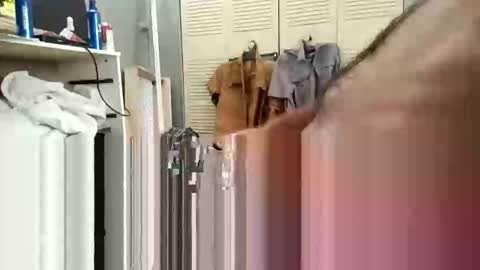 Snapshot of dvsshoes12 chatting on 10.10.25 dvsshoes12 online show from 10.10.25