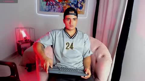 dwayne_esteven10 online show from 02.03.26