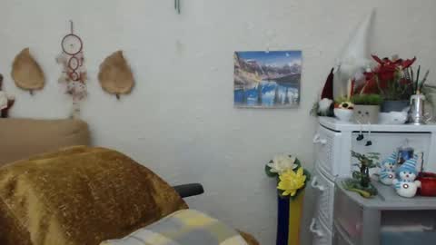 Dyanne online show from 02.12.25