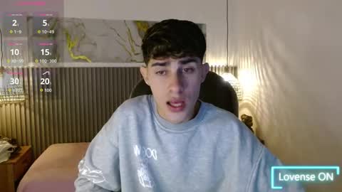 dyla_n18_ online show from 11.17.25