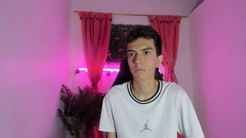 Snapshot of dylan_2005 chatting on 09.17.25 Dylan online show from 09.17.25