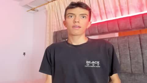 Snapshot of dylan_2005 chatting on 10.07.25 Dylan online show from 10.07.25