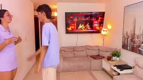 Snapshot of dylanbisex_hot chatting on 01.07.25 Mod Dylan Lilith Alan and Drake online show from 01.07.25