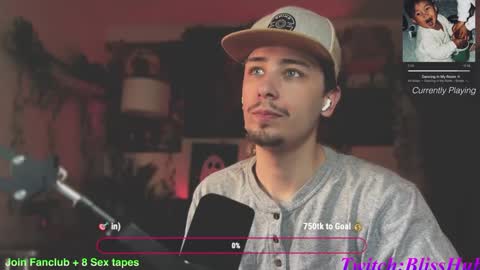 Dylan Daniel 7.8 online show from 03.10.25