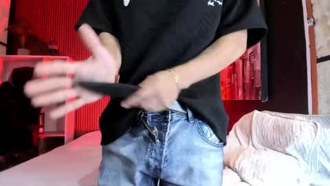 dylanroyce_ online show from 04.03.26