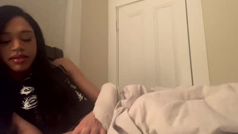 Snapshot of dynasty313 chatting on 02.02.25 Dynasty online show from 02.02.25