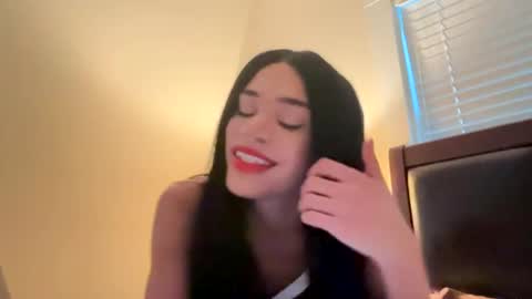 Snapshot of dynasty313 chatting on 09.18.25 Dynasty online show from 09.18.25