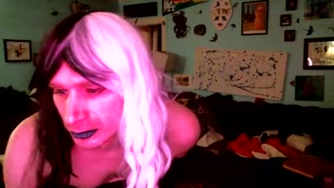 Snapshot of dzlngcharleen chatting on 01.12.25 dzlngcharleen online show from 01.12.25