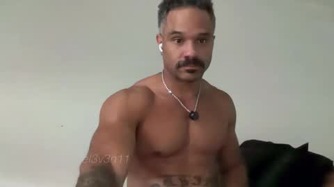 Snapshot of e13ven11 chatting on 09.11.25 Formally known as Virus of Life online show from 09.11.25