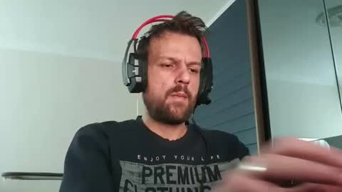 Snapshot of eaglecrm chatting on 11.16.25 eaglecrm online show from 11.16.25