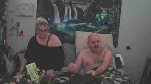 Snapshot of eandr6446 chatting on 11.25.25 eandr6446 online show from 11.25.25