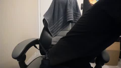 Snapshot of ears2ears chatting on 03.12.25 Ears2ears online show from 03.12.25