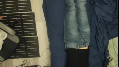 Snapshot of ears2ears chatting on 12.01.25 Ears2ears online show from 12.01.25