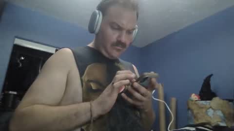 Snapshot of eastlacubscout chatting on 10.26.25 Gaston Dubois Floyd Carrusso online show from 10.26.25