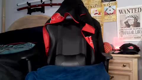 TWITTER   INSTAGRAM    easybreezy20   ONLINE 1230 AM TO 7AM online show from 01.15.25