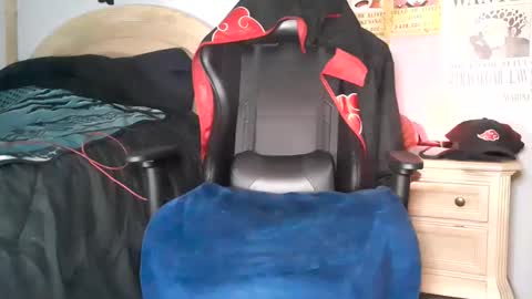 TWITTER   INSTAGRAM    easybreezy20   ONLINE 1230 AM TO 7AM online show from 01.20.25