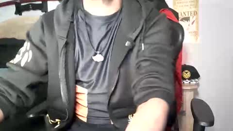 TWITTER   INSTAGRAM    easybreezy20   ONLINE 1230 AM TO 7AM online show from 11.01.25