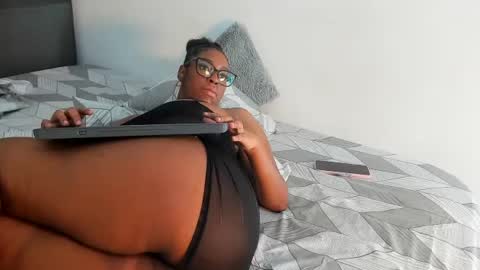 Snapshot of ebelin_sex chatting on 08.04.26 ebe online show from 08.04.26