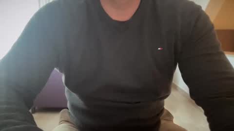 Snapshot of ebnk15 chatting on 02.19.25 ebnk15 online show from 02.19.25