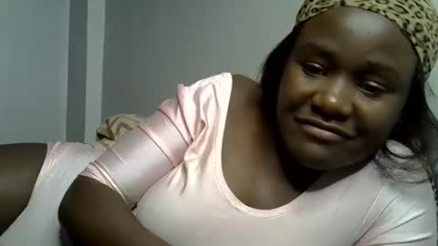 Snapshot of ebonnyqueeen chatting on 02.13.26 Queen online show from 02.13.26