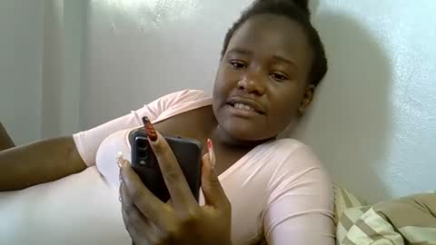 Snapshot of ebonnyqueeen chatting on 02.21.26 Queen online show from 02.21.26