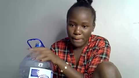 Queen online show from 03.04.26