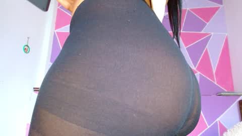 Snapshot of ebony_alika chatting on 12.11.24 Alika Ashanti online show from 12.11.24