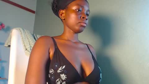 ebony ezel online show from 01.11.25