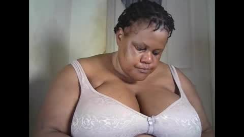 ebony_magixs online show from 10.09.25