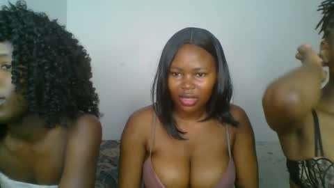 ebony_meeky online show from 10.21.25