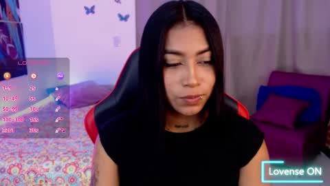 Snapshot of ebony_moon1 chatting on 10.17.25 moon online show from 10.17.25