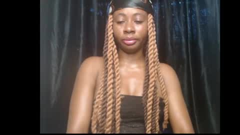 Snapshot of ebony_queenx chatting on 04.30.26 Queen online show from 04.30.26