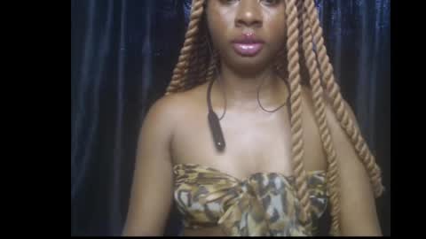 Snapshot of ebony_queenx chatting on 05.09.26 Queen online show from 05.09.26