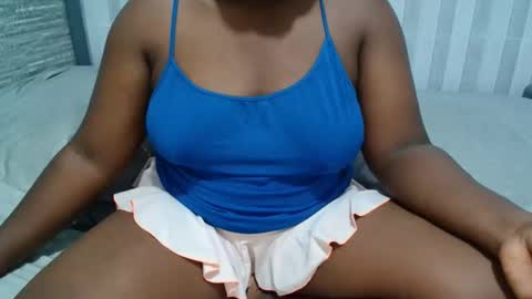 Snapshot of ebony_sabrina chatting on 05.01.26 Sabrina online show from 05.01.26