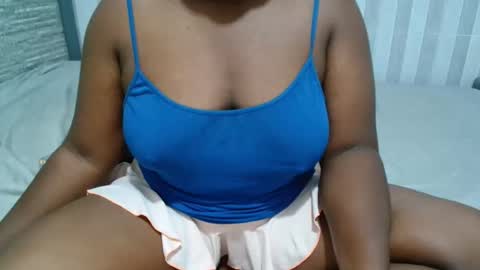 Snapshot of ebony_sabrina chatting on 05.02.26 Sabrina online show from 05.02.26