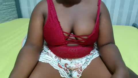 Snapshot of ebony_sabrina chatting on 05.16.26 Sabrina online show from 05.16.26