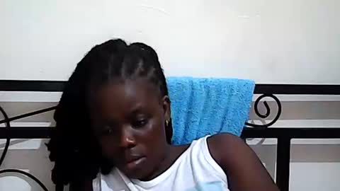 Snapshot of ebony_vellyn20 chatting on 02.25.26 ebony_vellyn20 online show from 02.25.26