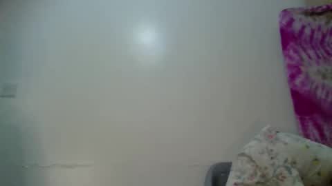 Snapshot of ebonyboutilicious chatting on 02.25.26 Loreina online show from 02.25.26