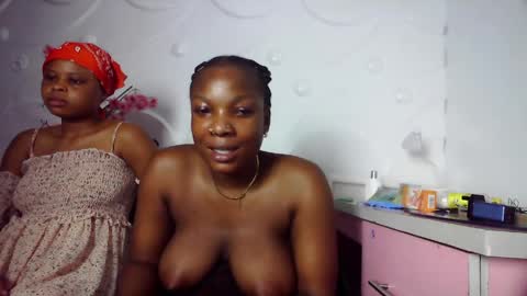Snapshot of ebonykissxx chatting on 06.07.26 ebonykissxx online show from 06.07.26