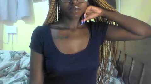 Ebonymuse2 online show from 04.12.26