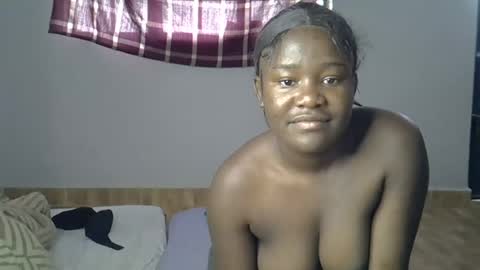 Snapshot of ebonyrapunzelle chatting on 06.15.26 ebonyrapunzelle online show from 06.15.26