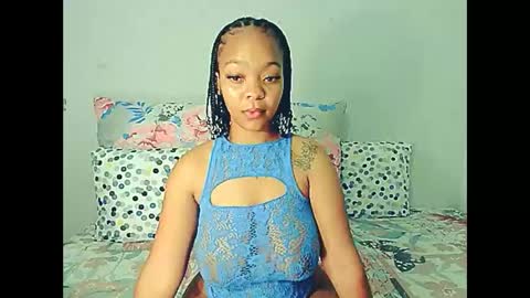 Snapshot of ebonyshy123x chatting on 12.07.24 ebonyshy123 online show from 12.07.24