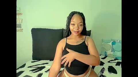 Snapshot of ebonyshy123x chatting on 01.16.25 ebonyshy123 online show from 01.16.25